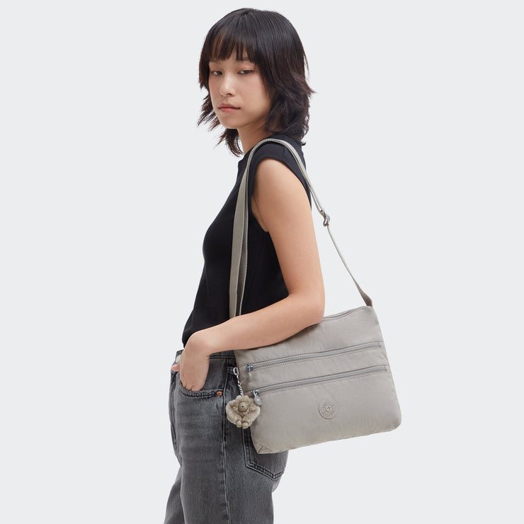 KIPLING-Alvar-Medium crossbody-Grey Gris-13335-89L